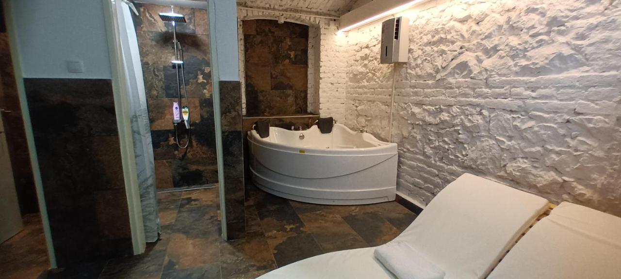 Old Cafe Spa Apartment 贝尔格莱德 外观 照片
