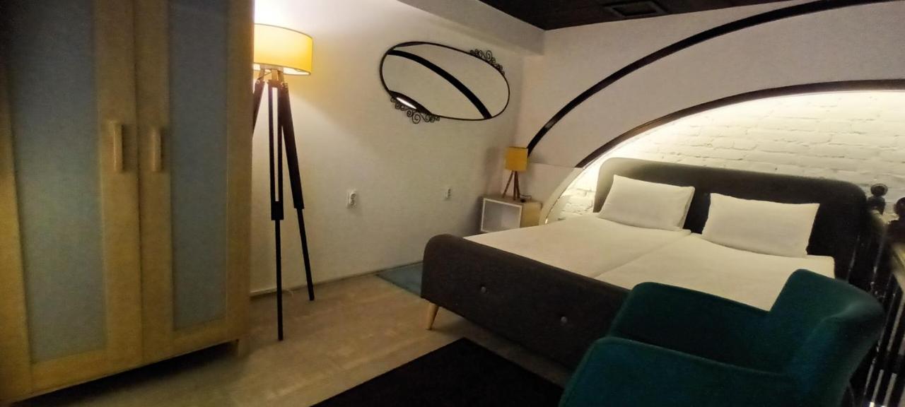 Old Cafe Spa Apartment 贝尔格莱德 外观 照片